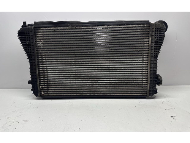 Интеркулер  1K0145803L, 1K0145803L   Volkswagen Touran I 
