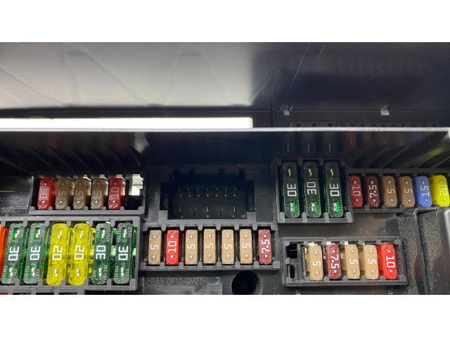 Pojistková skříňka 9210861 BMW 7 F01 F02 F03 F04 2010