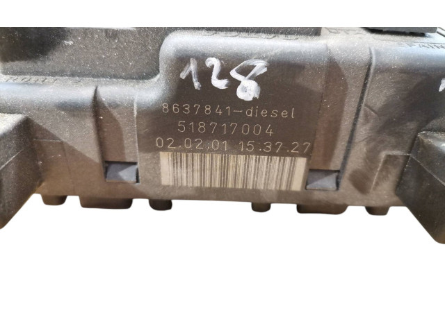 Блок предохранителей 8637841, 518717004 Volvo S60