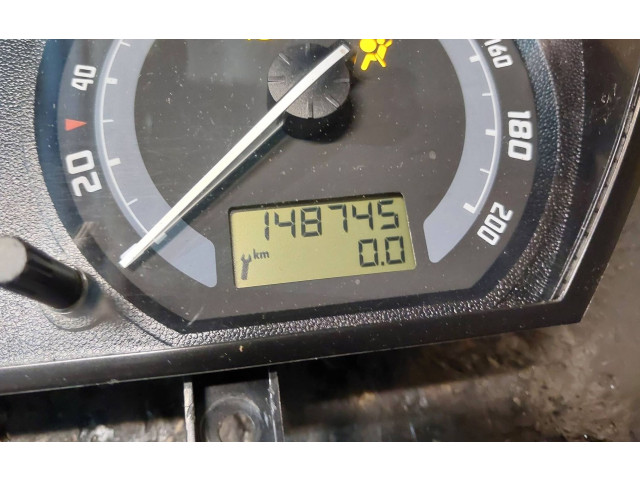 Přístrojová deska Skoda Fabia Mk1 (6Y) 2006 6Y0920883L