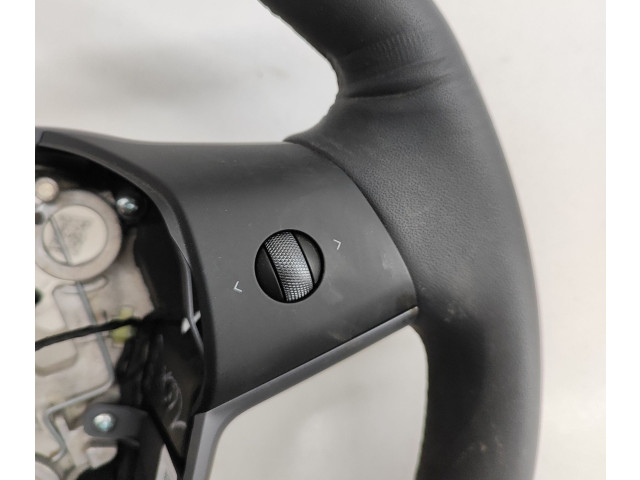 Volant Tesla Model Y 2023 162659900C