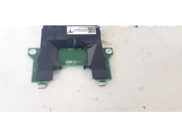 Блок управления 154612900d, 1546129-00-d Tesla Model 3