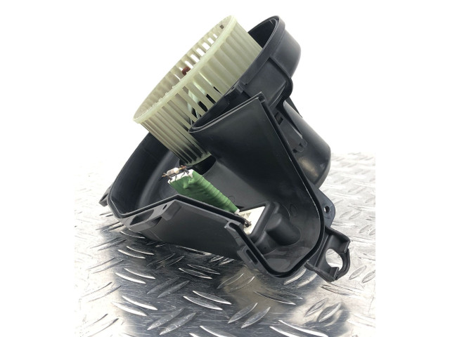 Вентилятор печки    13124703   Opel Meriva A