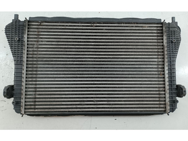 Интеркулер  1K0121345   Audi A3 S3 A3 Sportback 8P 