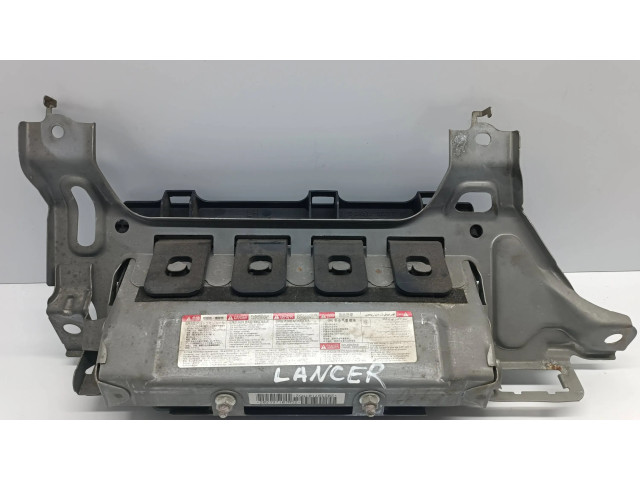 Подушка безопасности для колен GA513-00230, 202397107M52 Mitsubishi Lancer VIII