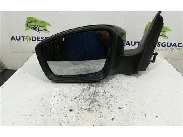 Зеркало электрическое        Skoda Rapid (NH)  2012 - 2019 года   