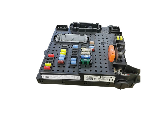 Блок предохранителей 30728512, 28017881   Volvo XC90    
