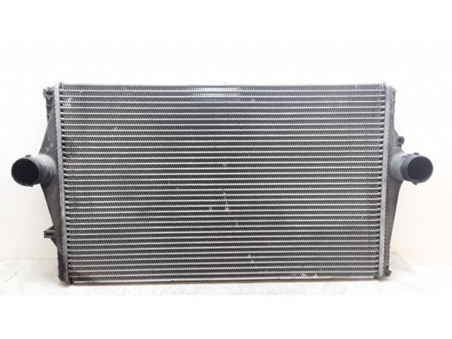 Интеркулер  8649471   Volvo XC70 2.4