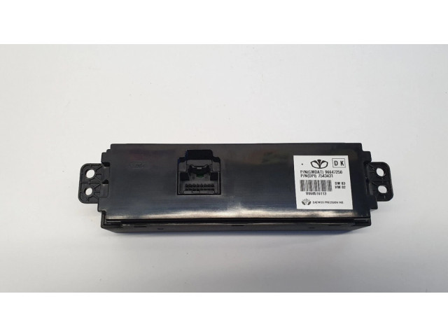 Дисплей    96647250   Chevrolet Epica