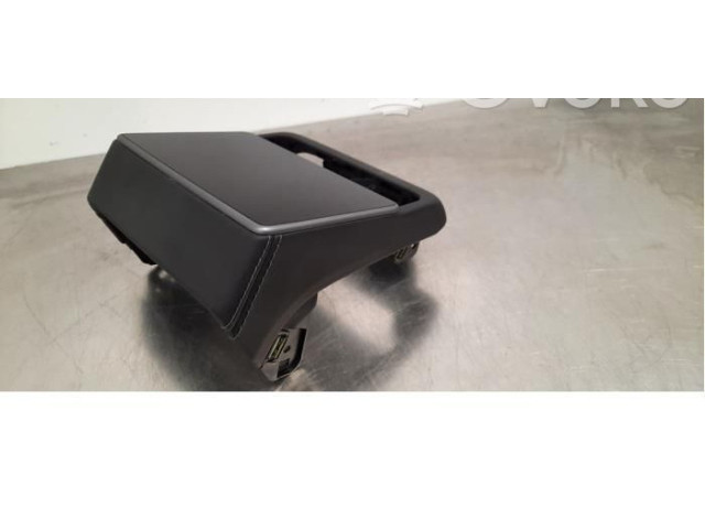 Дисплей    187593100D   Tesla Model 3