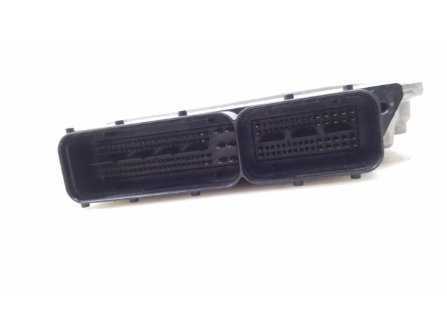 Блок управления двигателя 04L907309K   Volkswagen Caddy