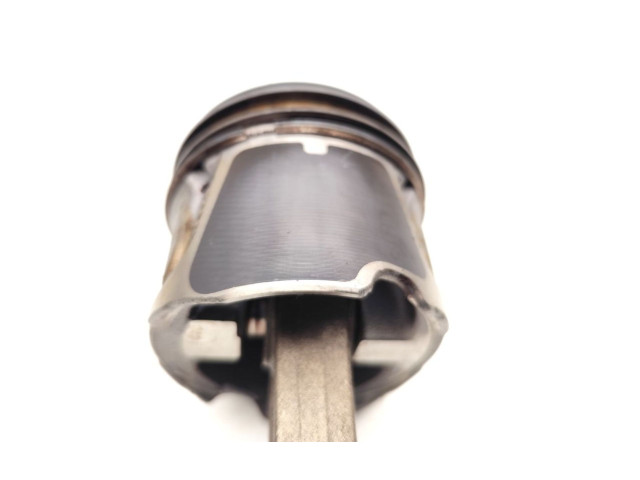 Píst M9R760 Nissan X-Trail T31 M9R760