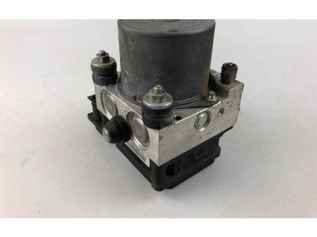 Блок АБС 27534SA070 Subaru Forester SG 2006 - 2008 года