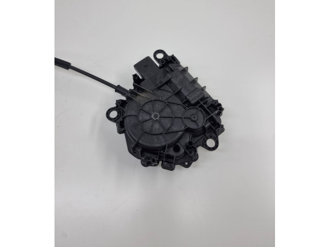 Zámek zadních dveří M8E2442A66AA, M8E2404C10AA   Land Rover Range Rover Sport L461 2023