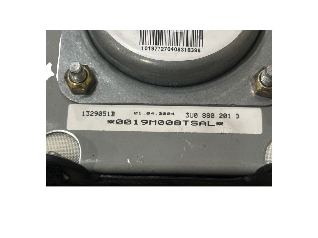 Подушка безопасности водителя 3U0880201D, 1329051B Skoda Superb B5 (3U)