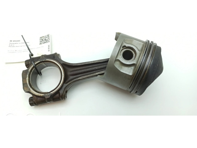 Píst 11004 Mercedes-Benz S W116 pro benzínový motor 2.8