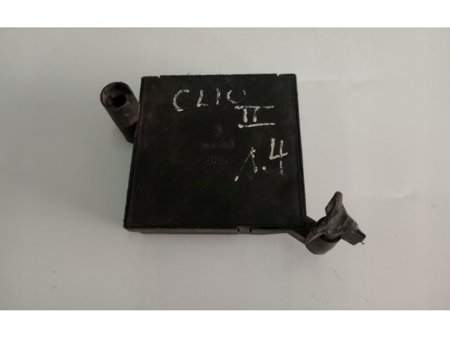 Блок управления климат-контролем 7700424638, 9140010255 Renault Clio II