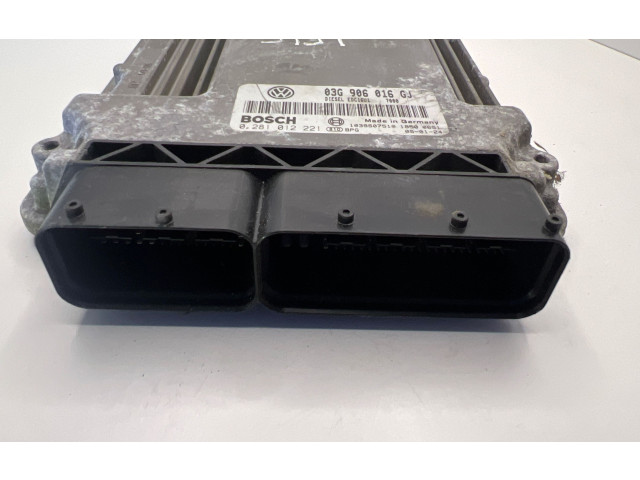 Řídící jednotka 03G906016GJ, 1039S07510 Volkswagen Caddy 2005