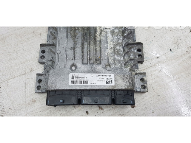 Řídící jednotka A6079000700 Mercedes-Benz A W176 2014