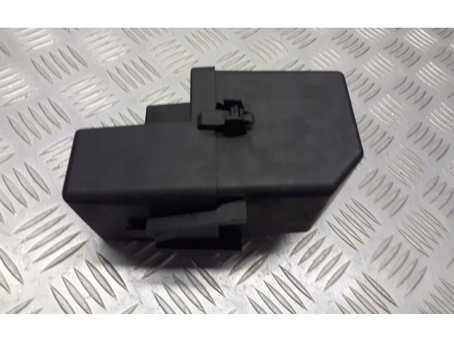 Блок предохранителей 1J0941389 Audi A3 S3 8L