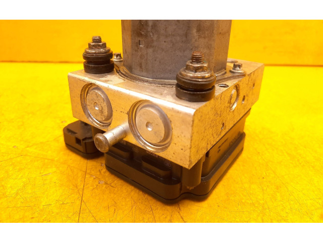 Блок АБС 103779700A, 103779700A Tesla Model S 2012 - года