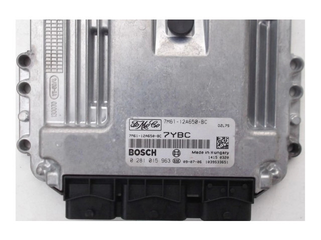 Блок управления двигателем Блок управления 7M61-12A650-BC, 0281015963 Mazda 3 II