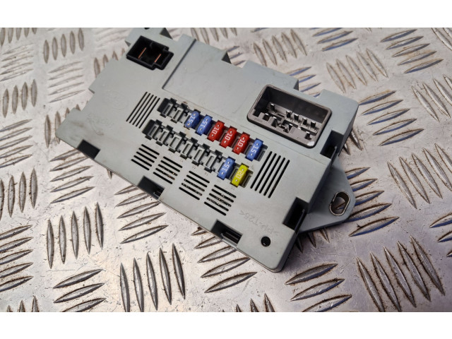 Блок предохранителей CPLA14Q073AA Jaguar XJ X351