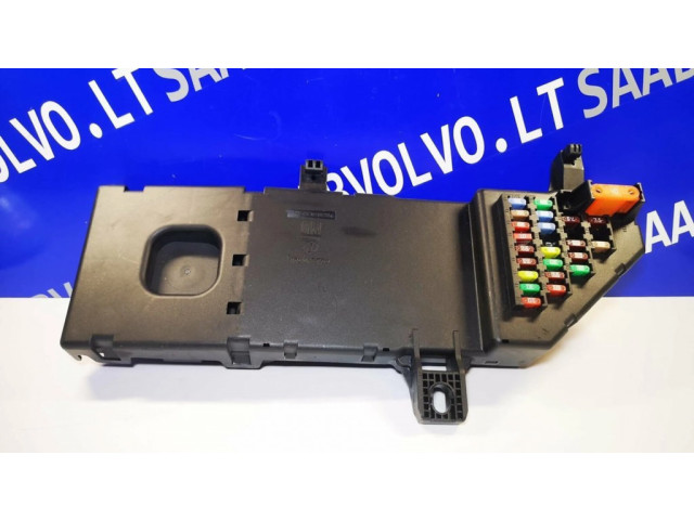 Блок предохранителей 12773982 Saab 9-3 Ver2