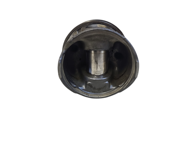  Поршень    Volvo V70  