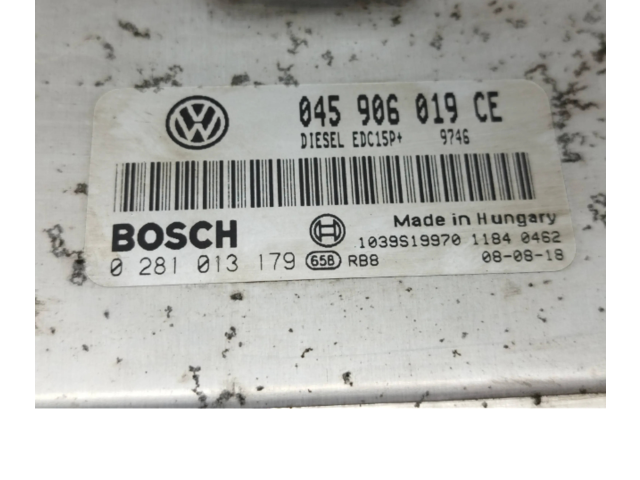 Блок управления двигателя 045906019CE, 0281013179   Skoda Fabia Mk2 (5J)