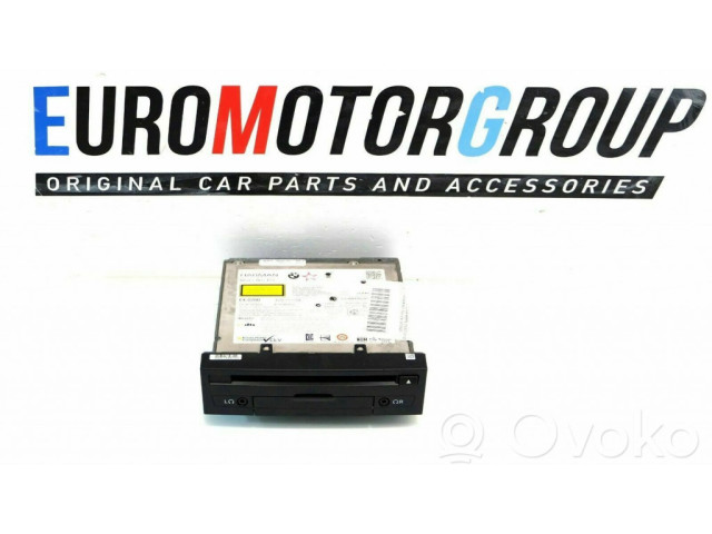 Радио/ проигрыватель CD/DVD / навигация