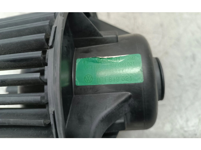 Вентилятор печки    1H1819021   Volkswagen Golf III