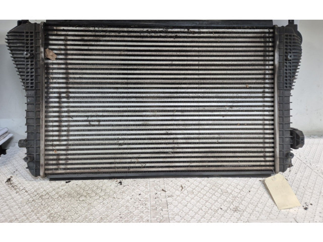 Интеркулер 1K0145803CD Volkswagen Touran I