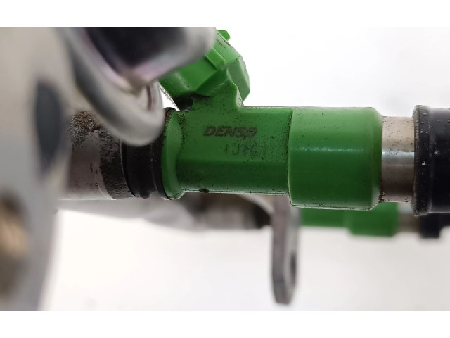 Vstřikovač 117083221 Subaru Outback (BS)