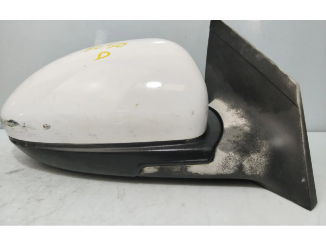 Ручка стеклоочистителей E13027379   Chevrolet Cruze