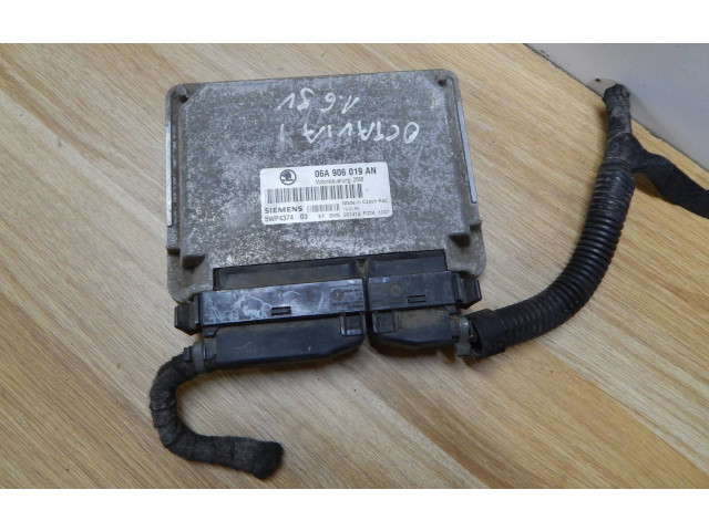 Блок управления двигателя 06A906019AN, 5WP4374   Skoda Octavia Mk1 (1U)