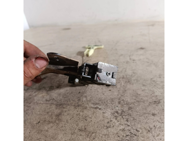 Zámek zadních dveří 2669 Chrysler Neon II 2001