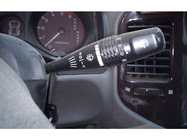 Ручка стеклоочистителей Mitsubishi Montero