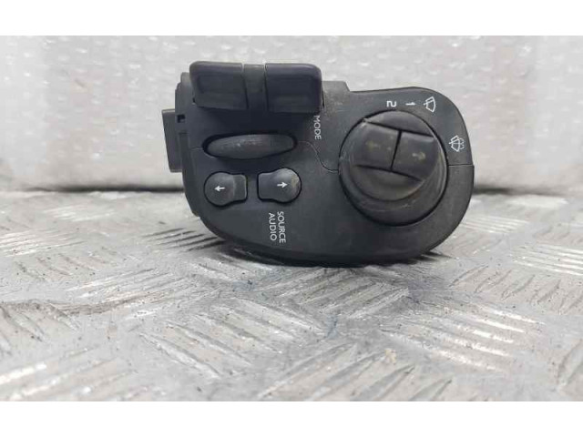 Ручка стеклоочистителей 88103009038   Renault Clio III