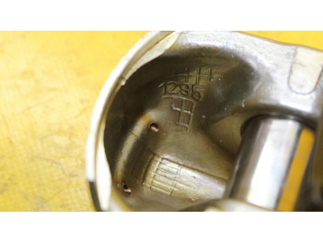 Поршень (поршни) 092190 Jaguar XJ X351