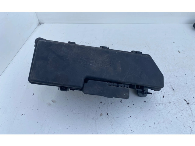 Блок предохранителей  9494210, 9452993   Volvo V70    