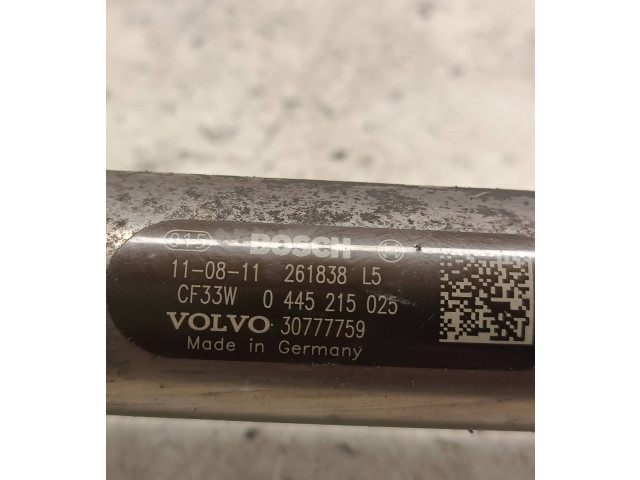 Топливная рампа 30777759, 0445215025   Volvo V70  