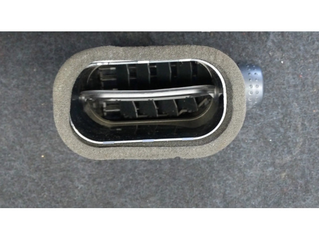 Боковая воздушная решётка