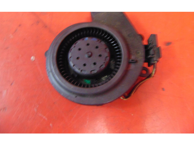 Вентилятор печки 4N0915213B Audi Q3 F3