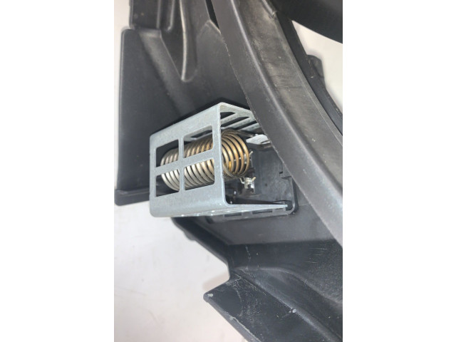 Вентилятор радиатора 9827752980 Peugeot 2008 II