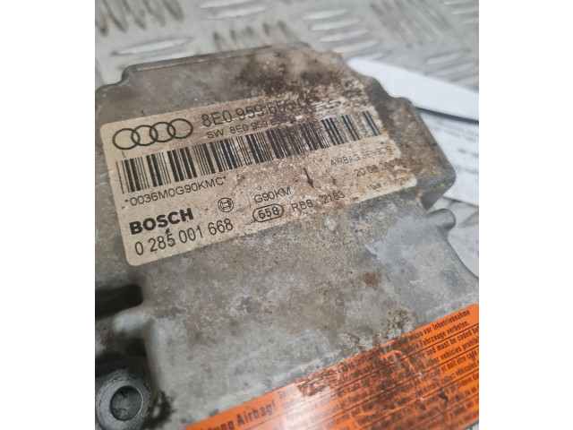 Zpětné zrcátko Audi A4 S4 B7 8E 8H 2006 8E0959655