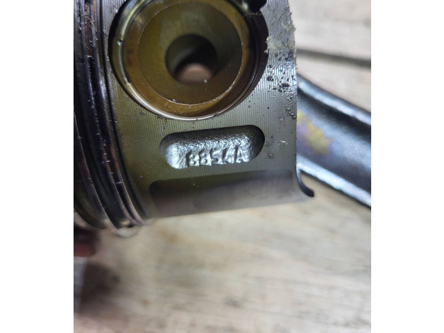 Píst 8854A Mercedes-Benz E W211 -