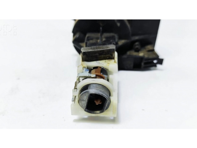 Другая деталь салона