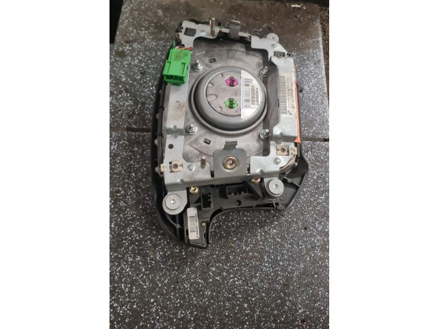 Подушка безопасности водителя 8684179   Volvo V70