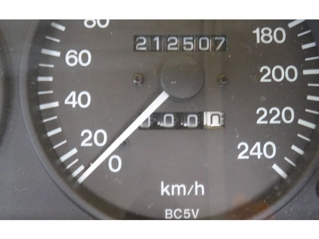 Панель приборов BE7D55430   Mazda 323 F       